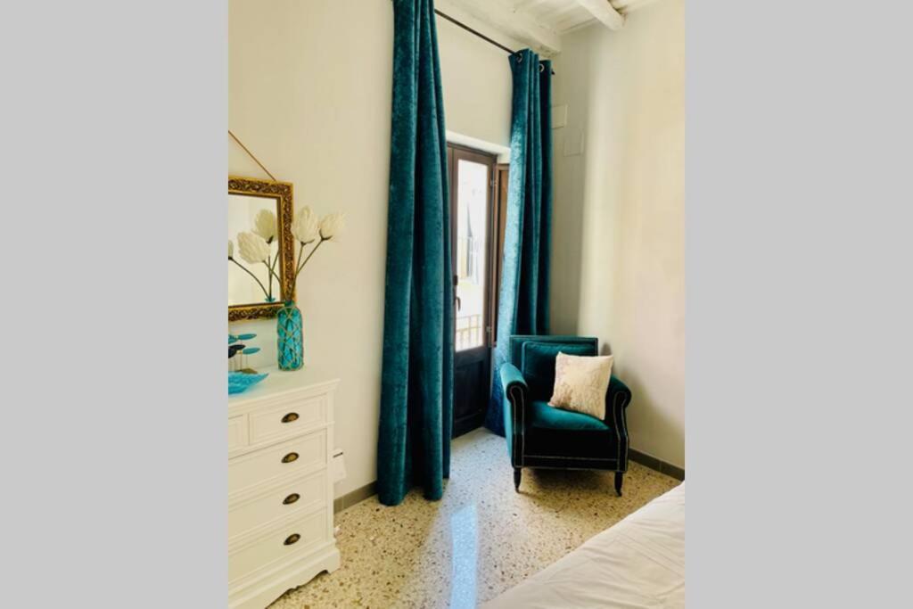 Trapani Centro Storico Apartment, Great Central Location! All New Furniture And Appliances! Luaran gambar
