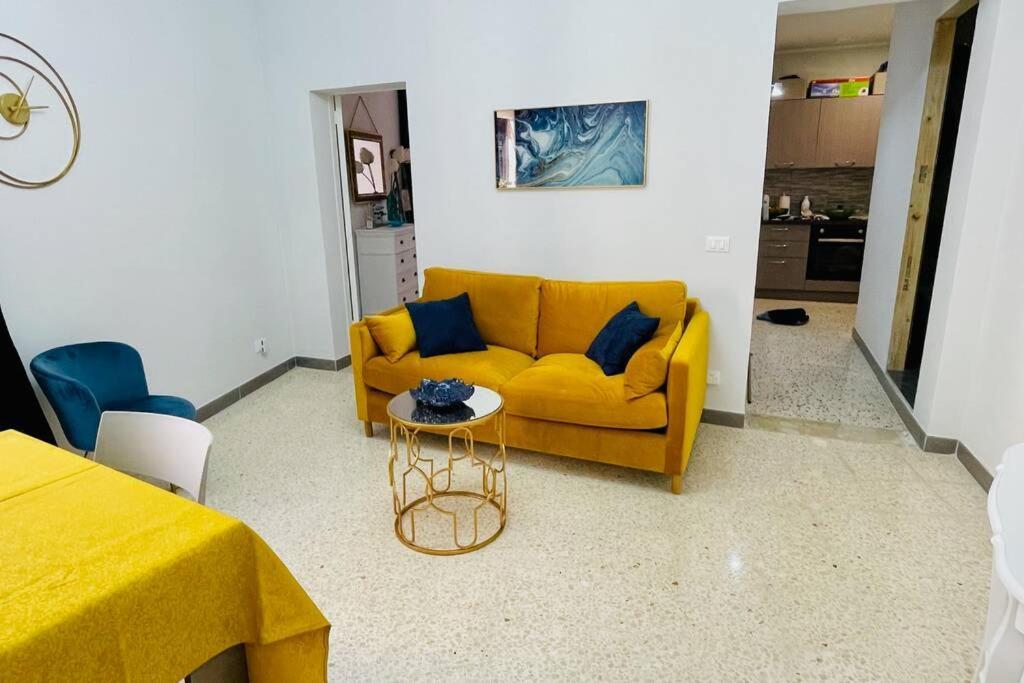 Trapani Centro Storico Apartment, Great Central Location! All New Furniture And Appliances! Luaran gambar