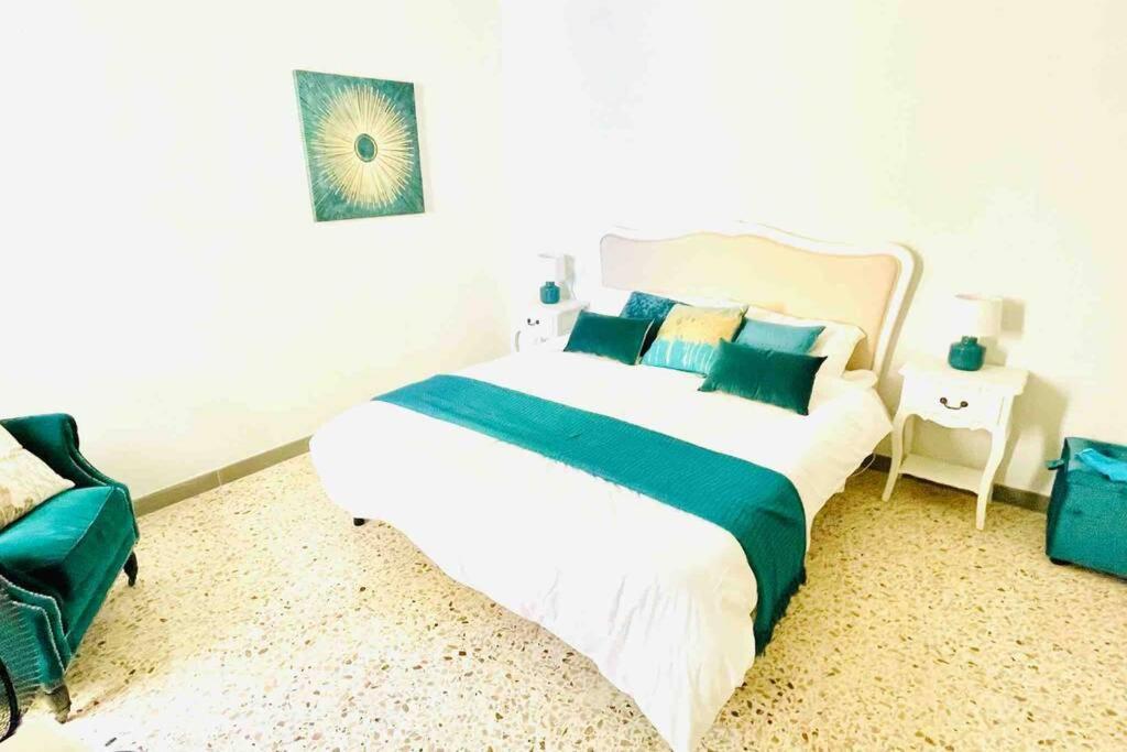 Trapani Centro Storico Apartment, Great Central Location! All New Furniture And Appliances! Luaran gambar