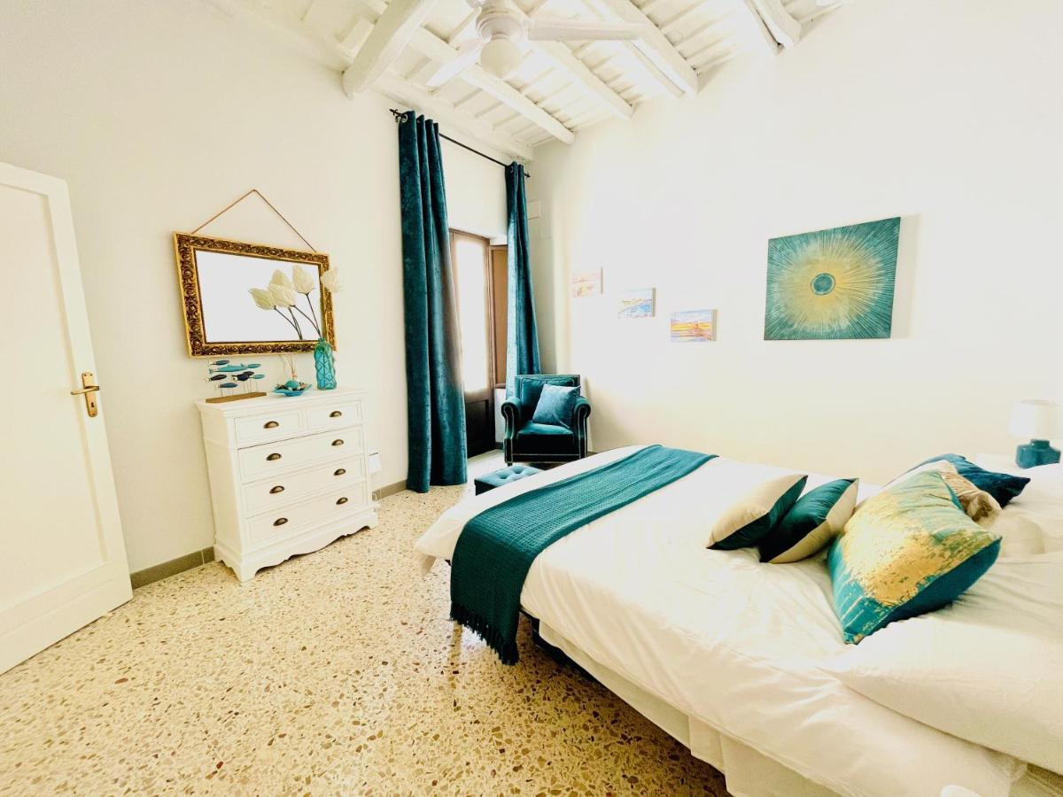 Trapani Centro Storico Apartment, Great Central Location! All New Furniture And Appliances! Luaran gambar